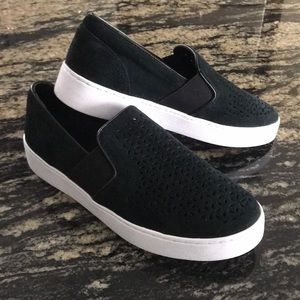 Vionic Kani Slip on Sneakers